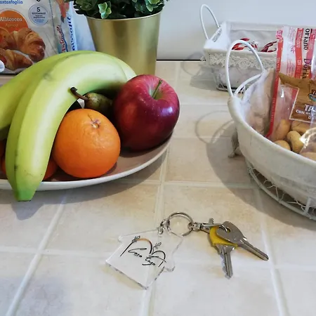 Casa Enzo Con Vista Mare דירה *