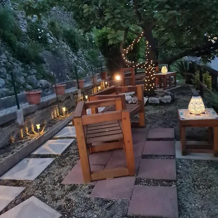 Casa Enzo Con Vista Mare דירה